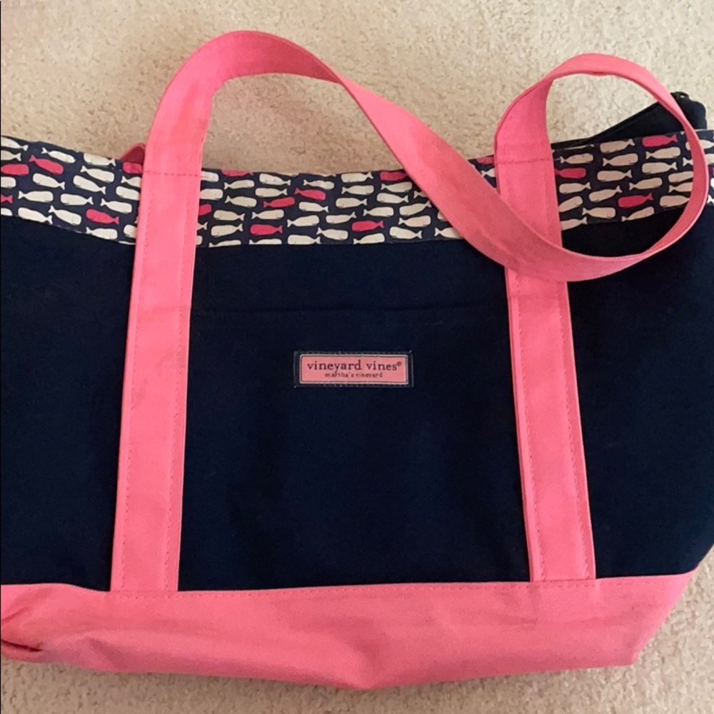Vineyard vines bag